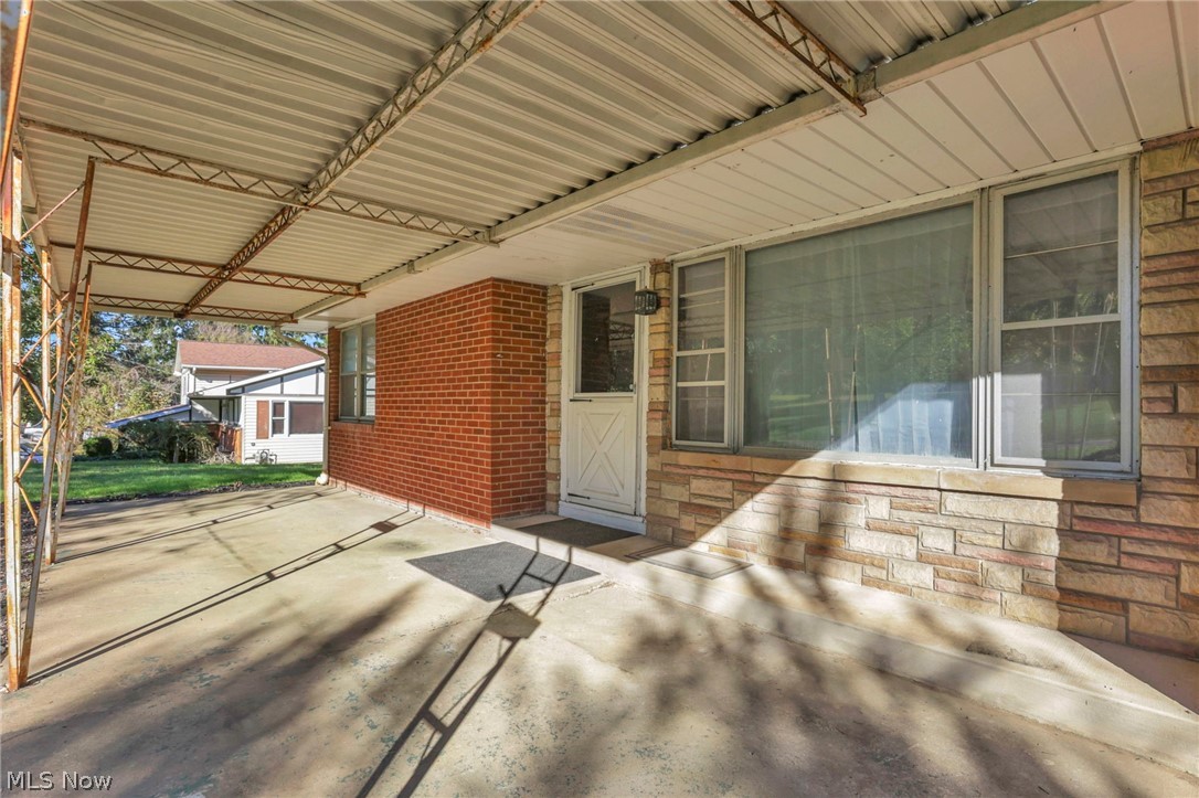 930 Friendship Drive New Concord OH 43762