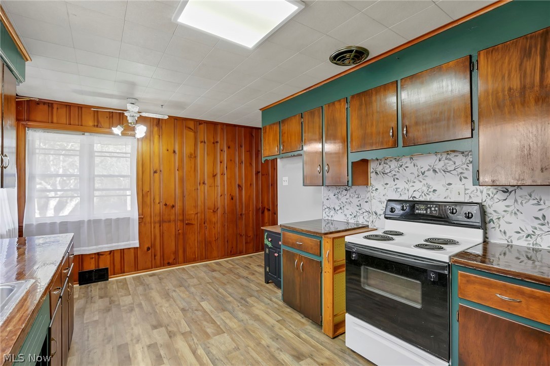 930 Friendship Drive New Concord OH 43762