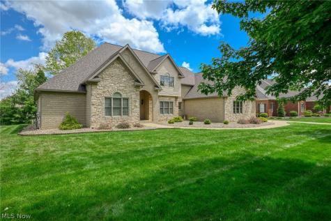 4966 Abbey Church Avenue NW Canton OH 44718