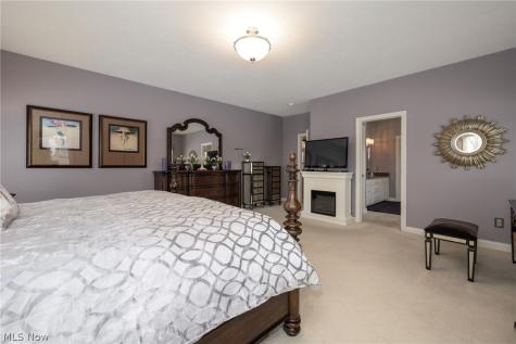 4966 Abbey Church Avenue NW Canton OH 44718