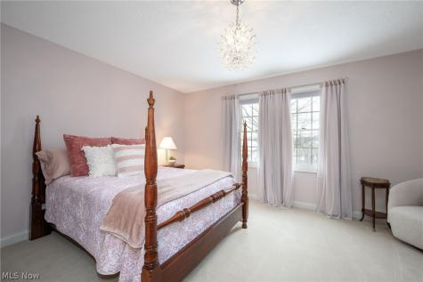 4966 Abbey Church Avenue NW Canton OH 44718