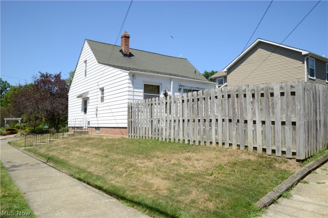 1081 Argonne Road South Euclid OH 44121