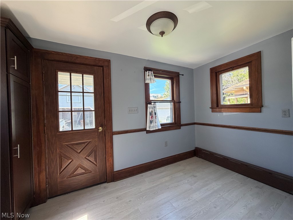1370 Mathews Avenue Lakewood OH 44107