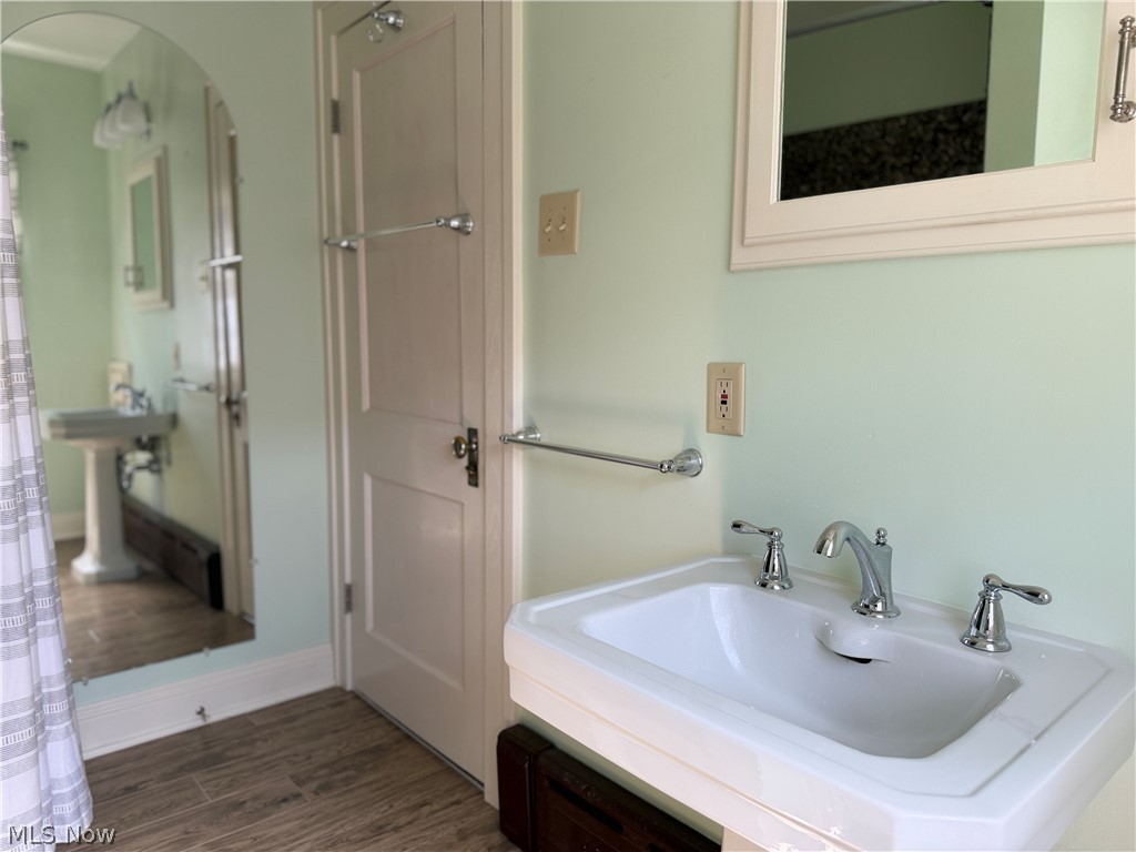 1370 Mathews Avenue Lakewood OH 44107