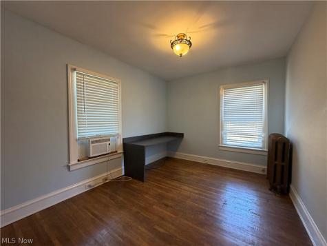 1370 Mathews Avenue Lakewood OH 44107