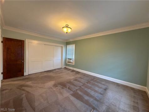 1370 Mathews Avenue Lakewood OH 44107