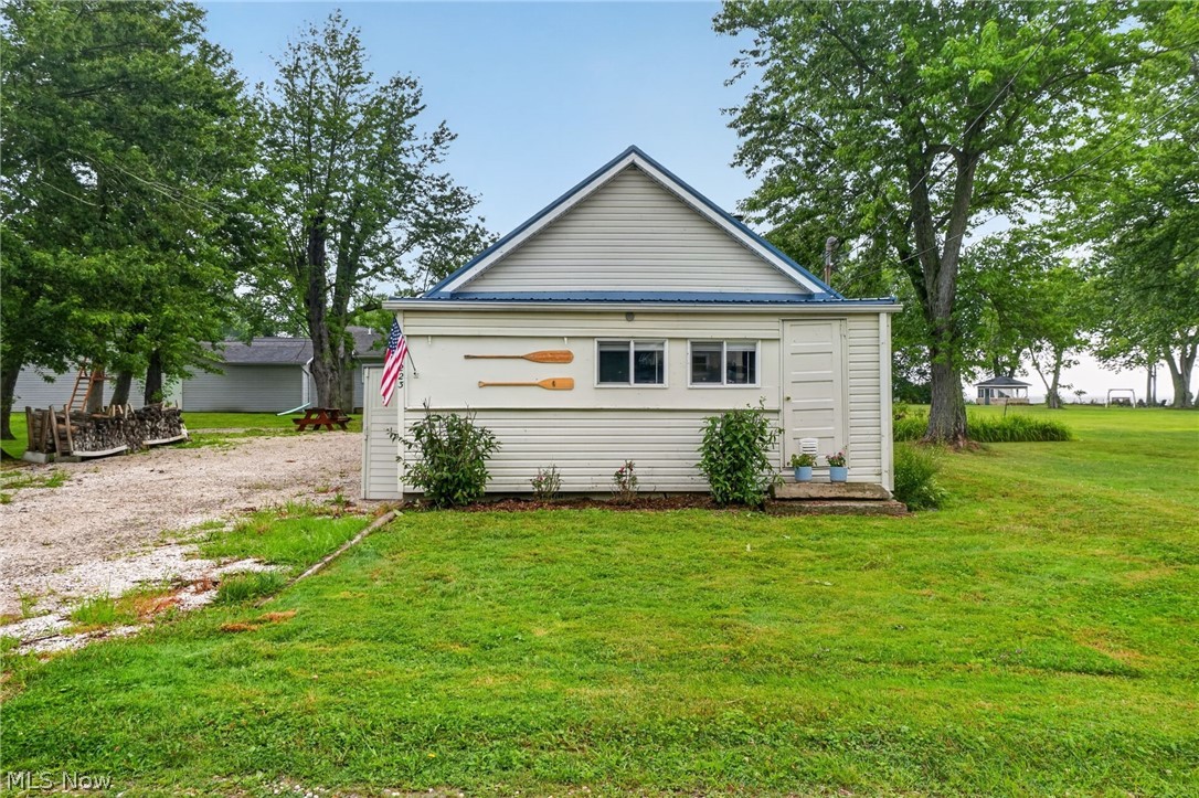 7223 Kenmore Avenue North Kingsville OH 44068