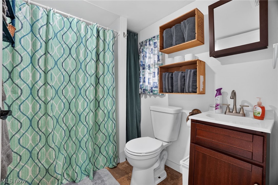 7223 Kenmore Avenue North Kingsville OH 44068