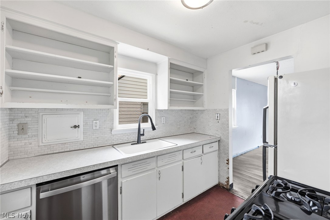 26850 Gary Avenue Euclid OH 44132