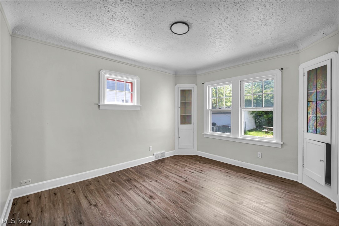 334 E 197 Street Euclid OH 44119