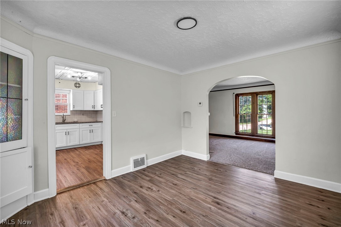 334 E 197 Street Euclid OH 44119