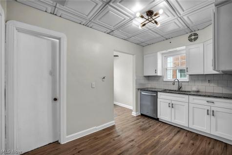 334 E 197 Street Euclid OH 44119