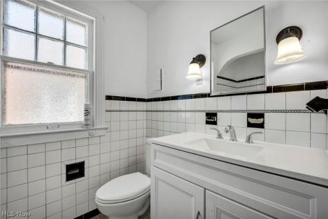 334 E 197 Street Euclid OH 44119