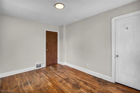 334 E 197 Street Euclid OH 44119
