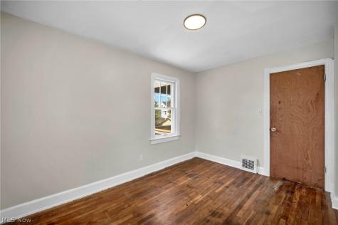 334 E 197 Street Euclid OH 44119