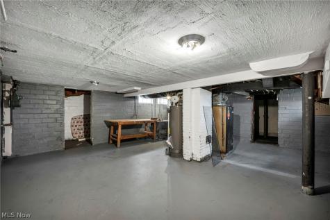 334 E 197 Street Euclid OH 44119
