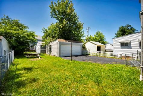 334 E 197 Street Euclid OH 44119