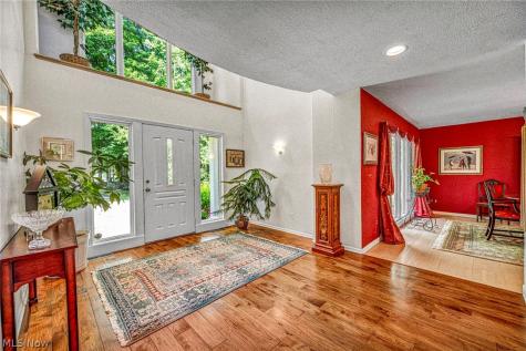 150 Sterncrest Drive Moreland Hills OH 44022