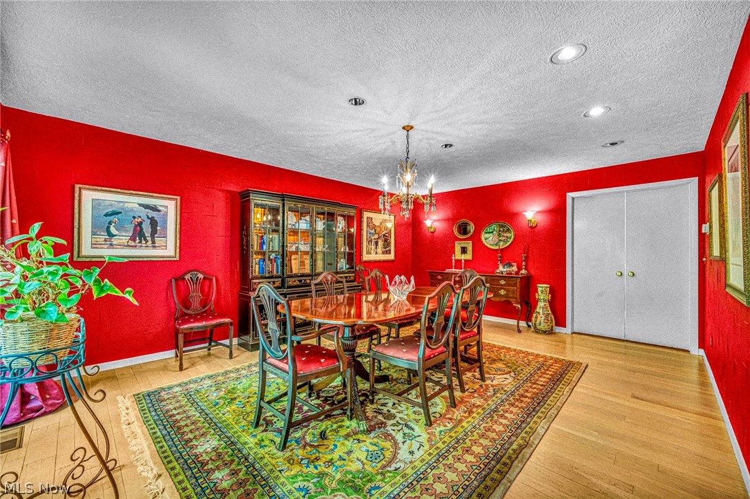 150 Sterncrest Drive Moreland Hills OH 44022