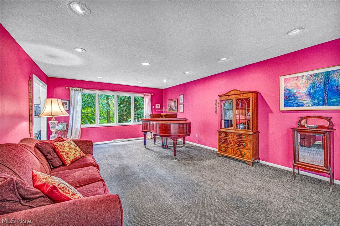 150 Sterncrest Drive Moreland Hills OH 44022