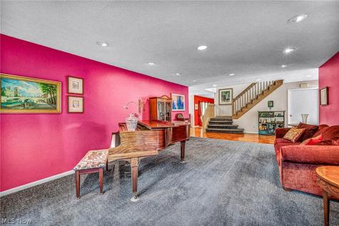 150 Sterncrest Drive Moreland Hills OH 44022