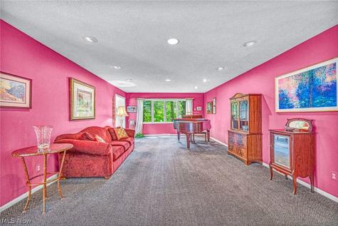 150 Sterncrest Drive Moreland Hills OH 44022