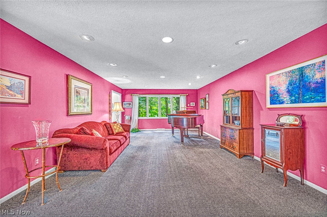 150 Sterncrest Drive Moreland Hills OH 44022