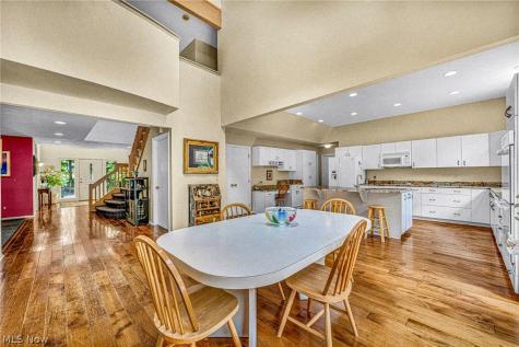 150 Sterncrest Drive Moreland Hills OH 44022