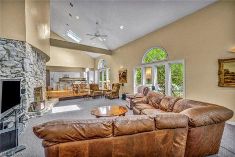 150 Sterncrest Drive Moreland Hills OH 44022