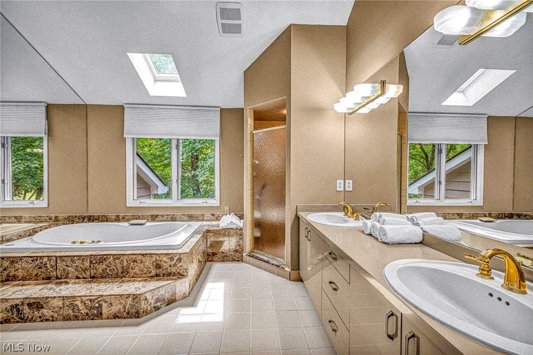 150 Sterncrest Drive Moreland Hills OH 44022