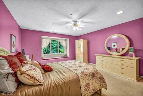 150 Sterncrest Drive Moreland Hills OH 44022