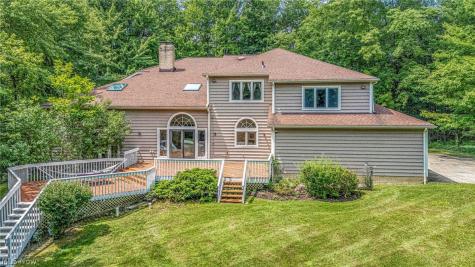 150 Sterncrest Drive Moreland Hills OH 44022