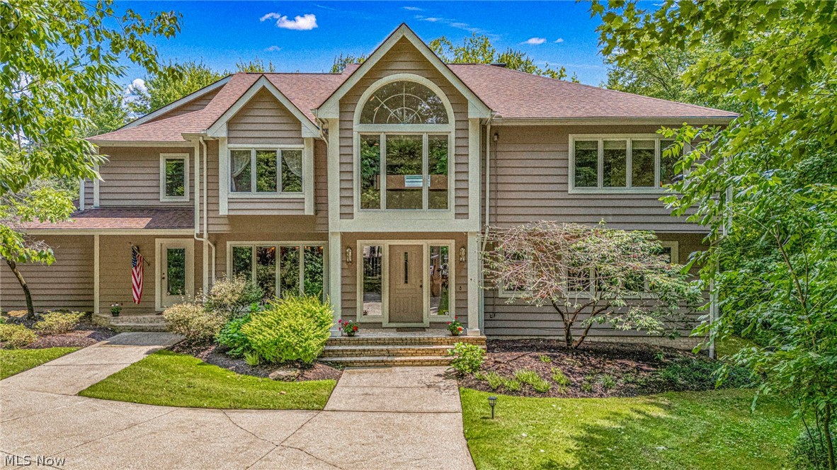 150 Sterncrest Drive Moreland Hills OH 44022