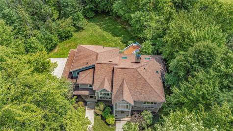 150 Sterncrest Drive Moreland Hills OH 44022