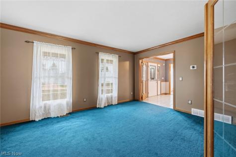 9473 Whalers Cove Mentor OH 44060