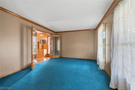 9473 Whalers Cove Mentor OH 44060