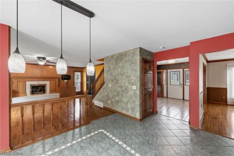 9473 Whalers Cove Mentor OH 44060