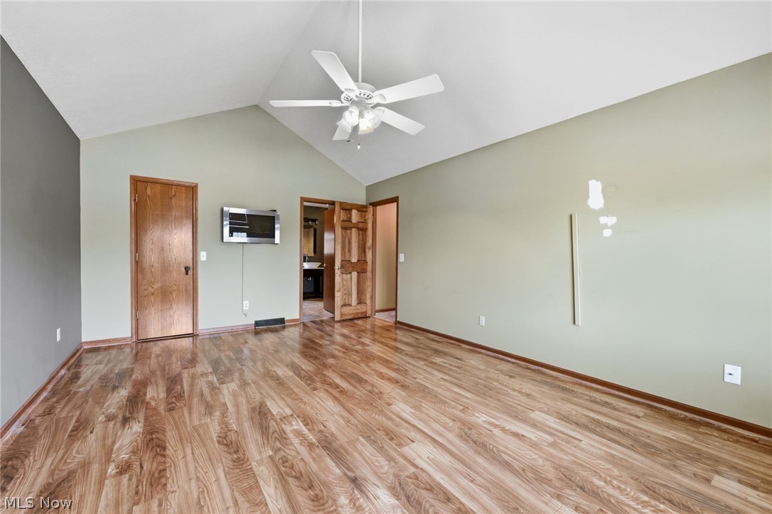 9473 Whalers Cove Mentor OH 44060