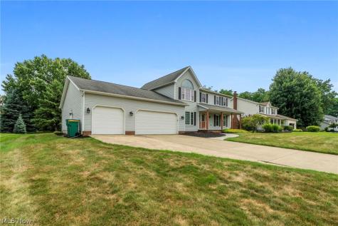 9473 Whalers Cove Mentor OH 44060