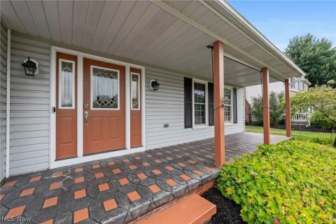 9473 Whalers Cove Mentor OH 44060
