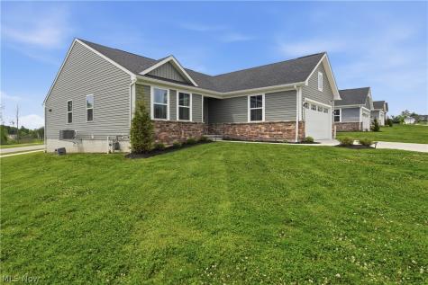 1082 Bookman Avenue Akron OH 44312