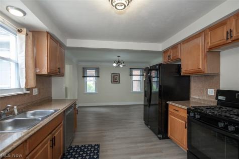 2374 Traymore Road University Heights OH 44118