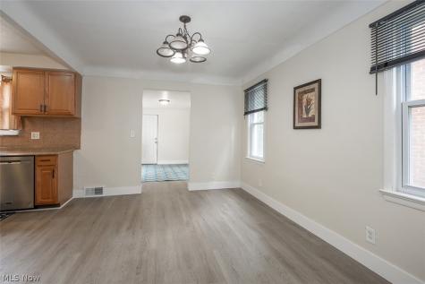 2374 Traymore Road University Heights OH 44118