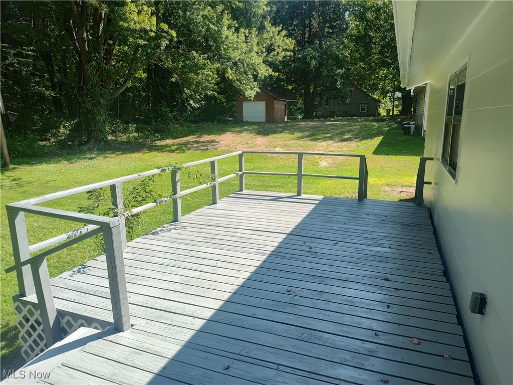 8016 Ninevah Road Geneva OH 44041