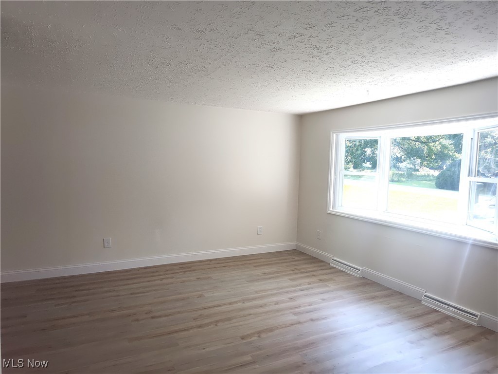 8016 Ninevah Road Geneva OH 44041