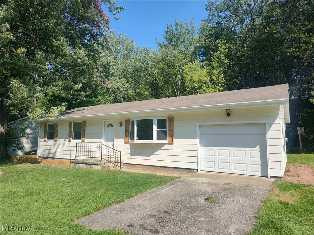 8016 Ninevah Road Geneva OH 44041