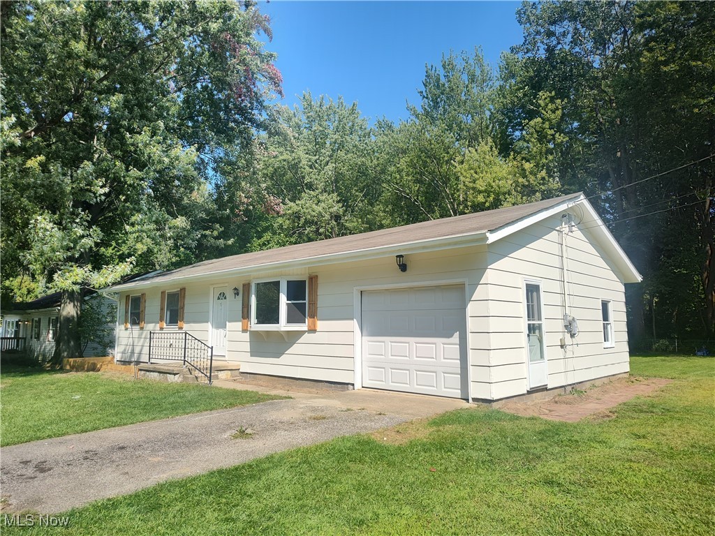 8016 Ninevah Road Geneva OH 44041