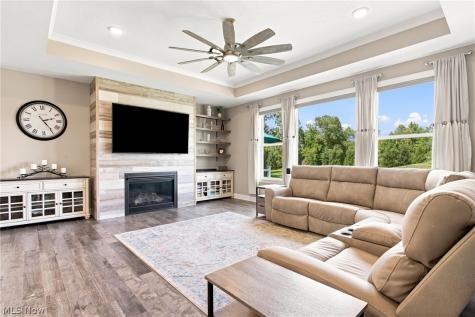 6487 Horizon Drive Valley City OH 44280