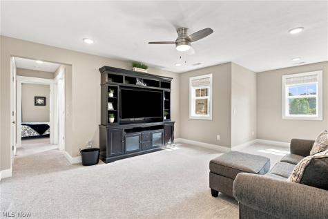 6487 Horizon Drive Valley City OH 44280