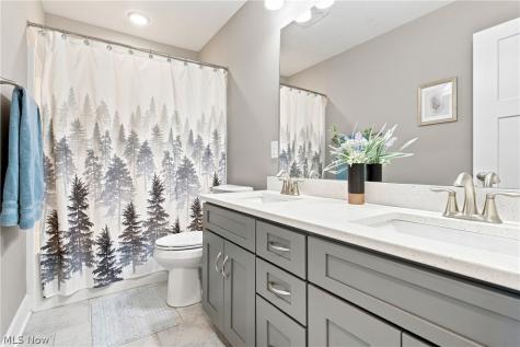 6487 Horizon Drive Valley City OH 44280